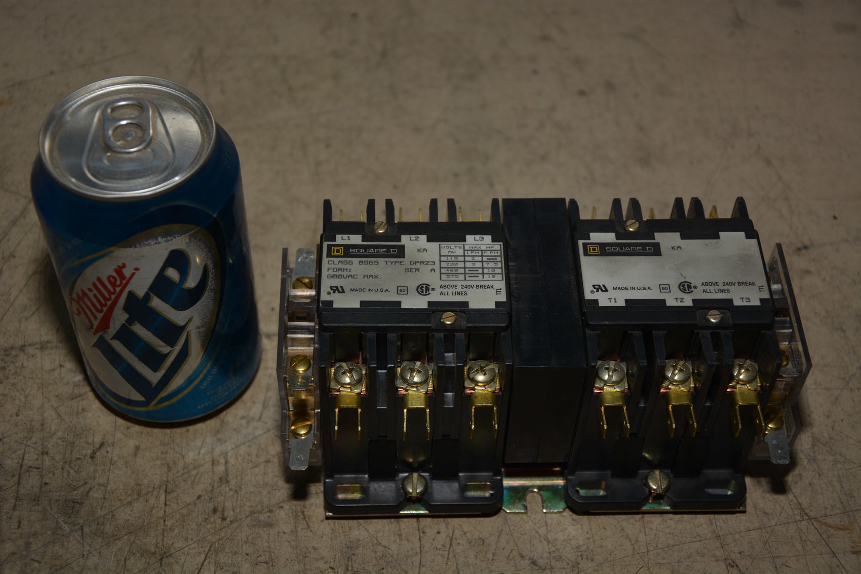 Square D 8965 - DPR23 Reversing Starter, (2) Aux. Contacts, 120V Coils