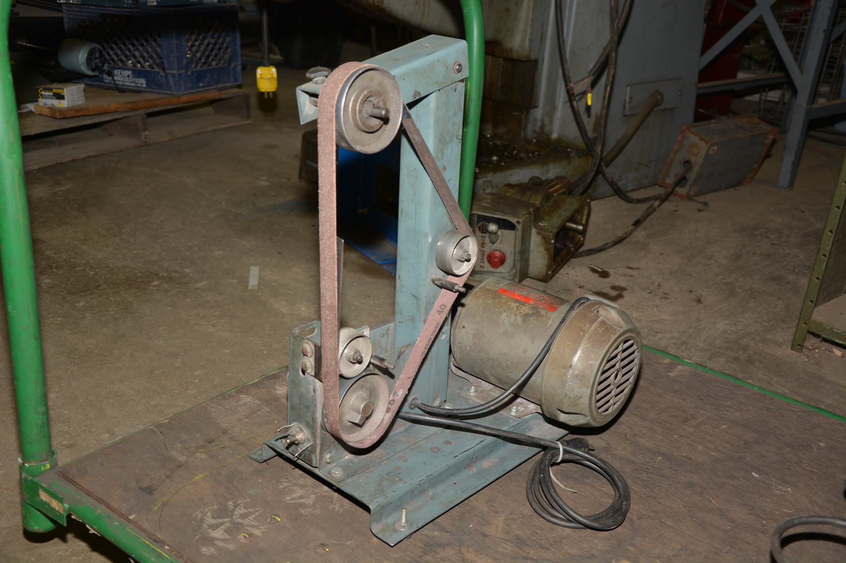 1" Belt Grinder / Belt Sander, Single Phase, Dayton 1/2 HP AC Motor