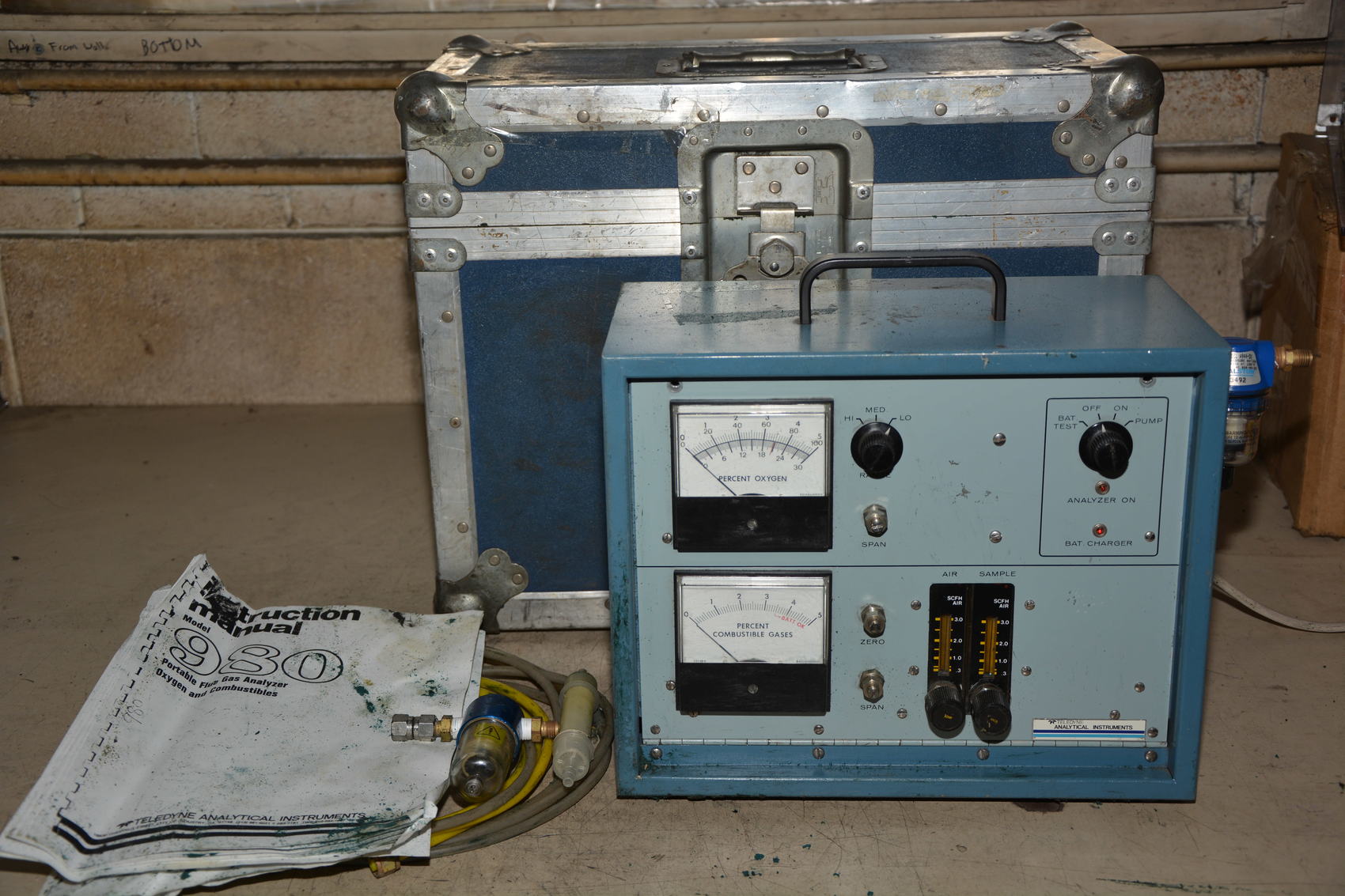 Teledyne Model 980 X Portable Flue Gas Analyzer, Oxygen / Combustibles