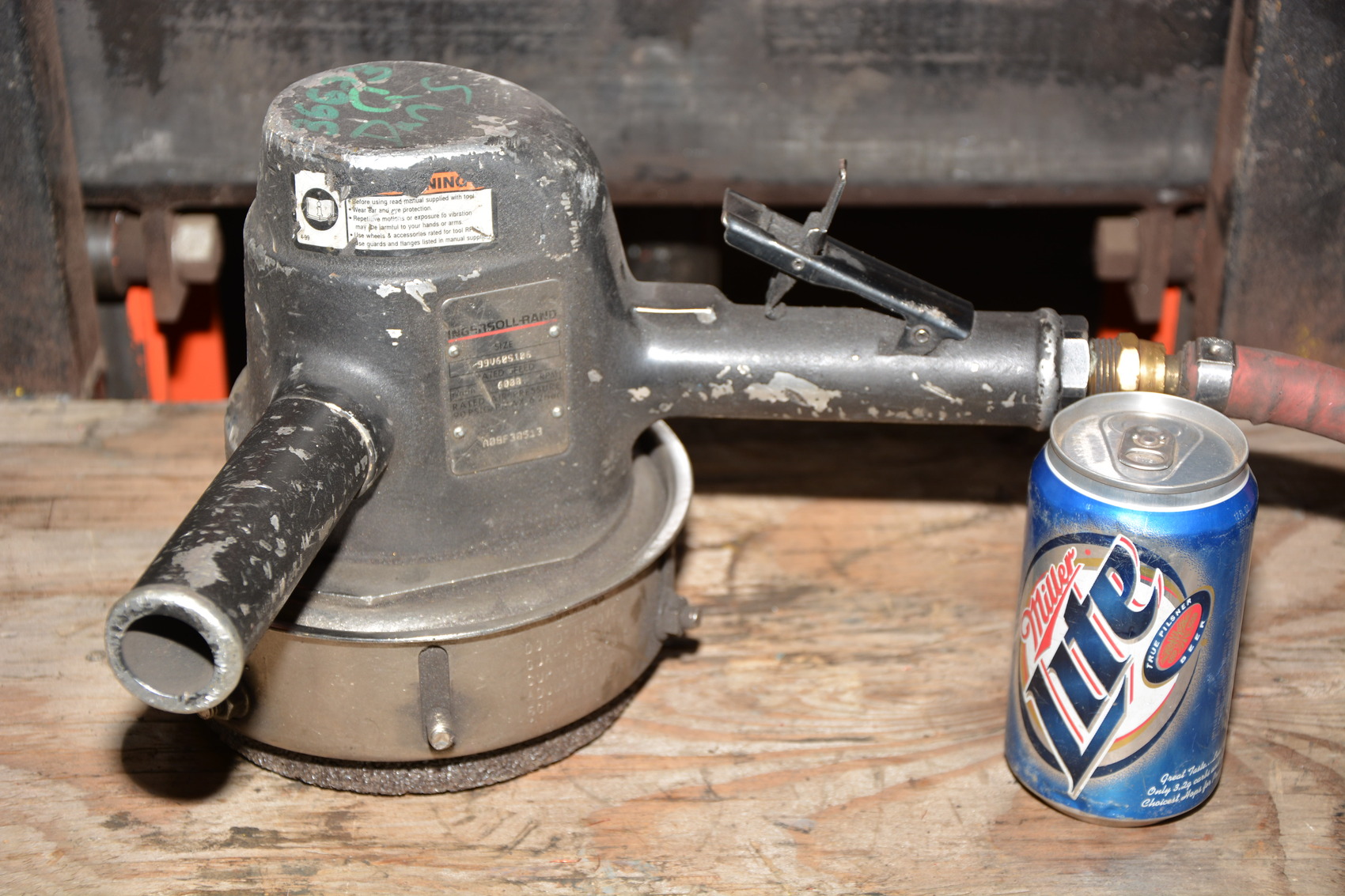 Ingersoll Rand Type 99V60S106 Heavy Duty Right-Angle Air Grinder