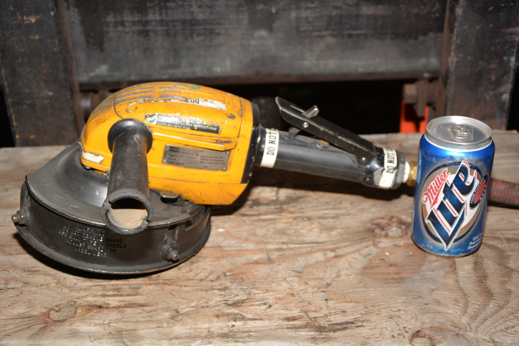 Atlas Copco (Sweden) GTG40 S060-611 Heavy Duty Pneumatic Hand Grinder