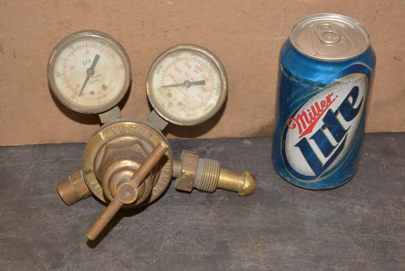 Victor AF250 Inert Gas Welding Regulator w/Argon Gauge