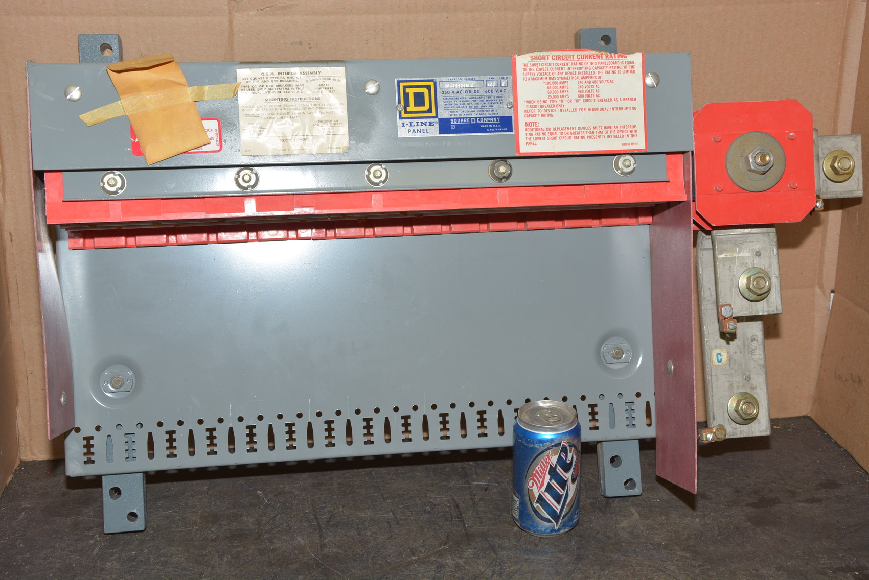 Square D Cat.No.HFA-225-SL4,400 Amp I-Line busway Panel,USA