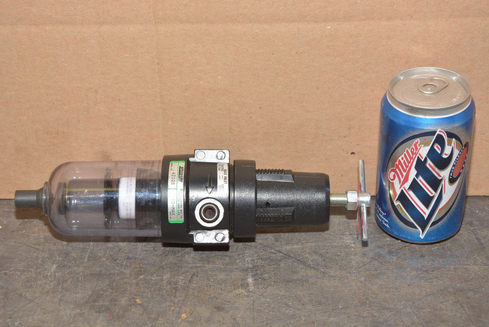 Speedaire 4Z028 Filter Regulator,3/8"NPT,Excellent!