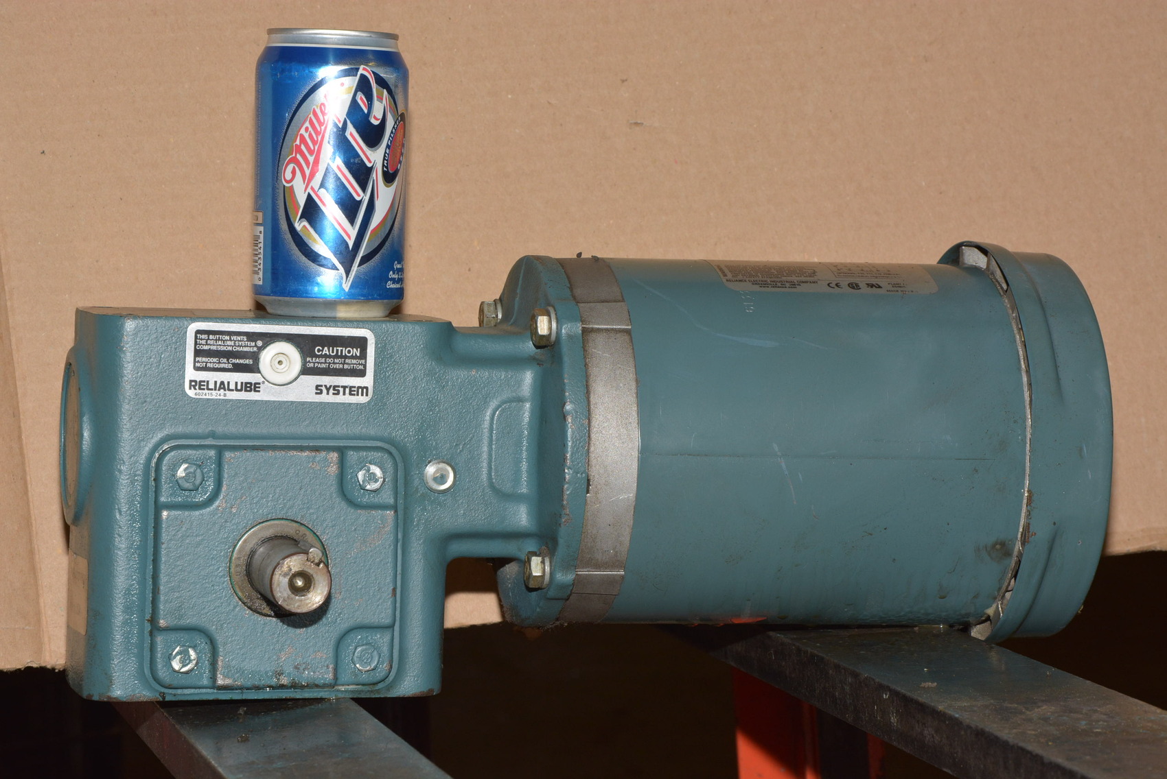 Reliance 1-HP AC Gear-Motor,20:1 Ratio,86 RPM,626 In-Lbs.