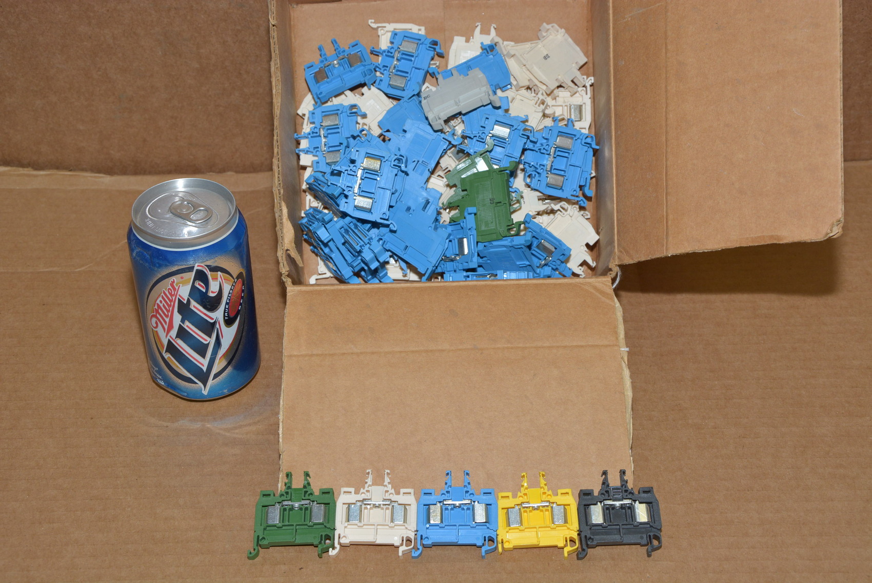 NEW(64)Entrelec Standard Terminal Blocks,DIN Rail Mount