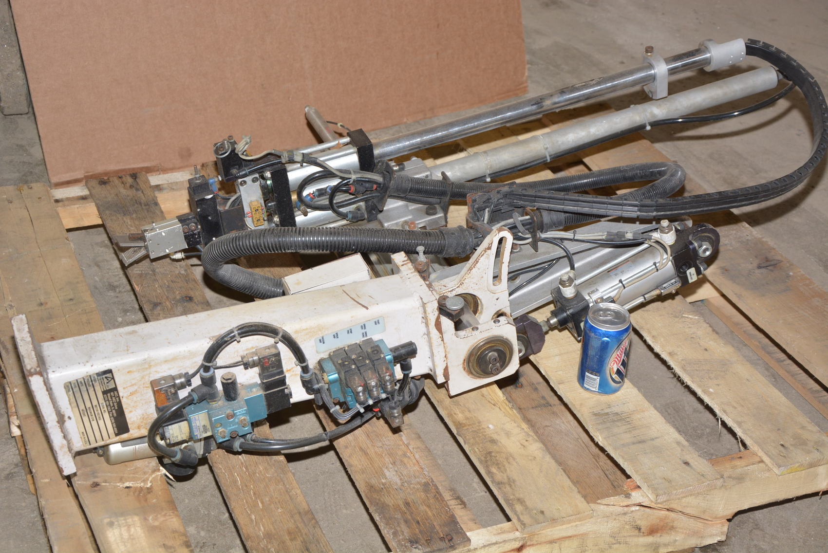 AEC Application Automation Inc. Model XL11550 Picker Robot sprue