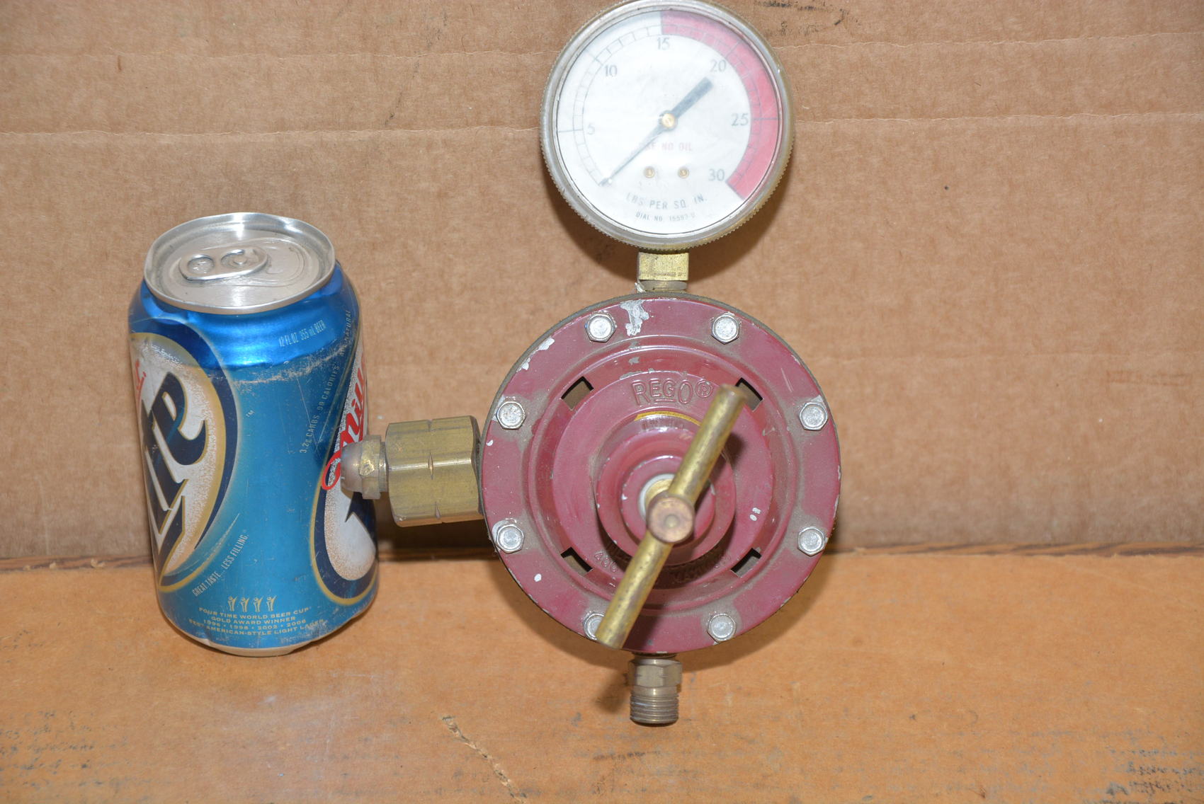 REGO ACETYLENE GAS REGULATOR 359H,CGA300