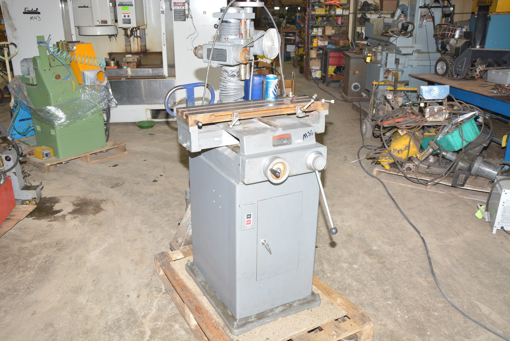 TOOL and Cutter GRINdER MODEL CG-7 SERIAL 1302 MADE IN JAPAN