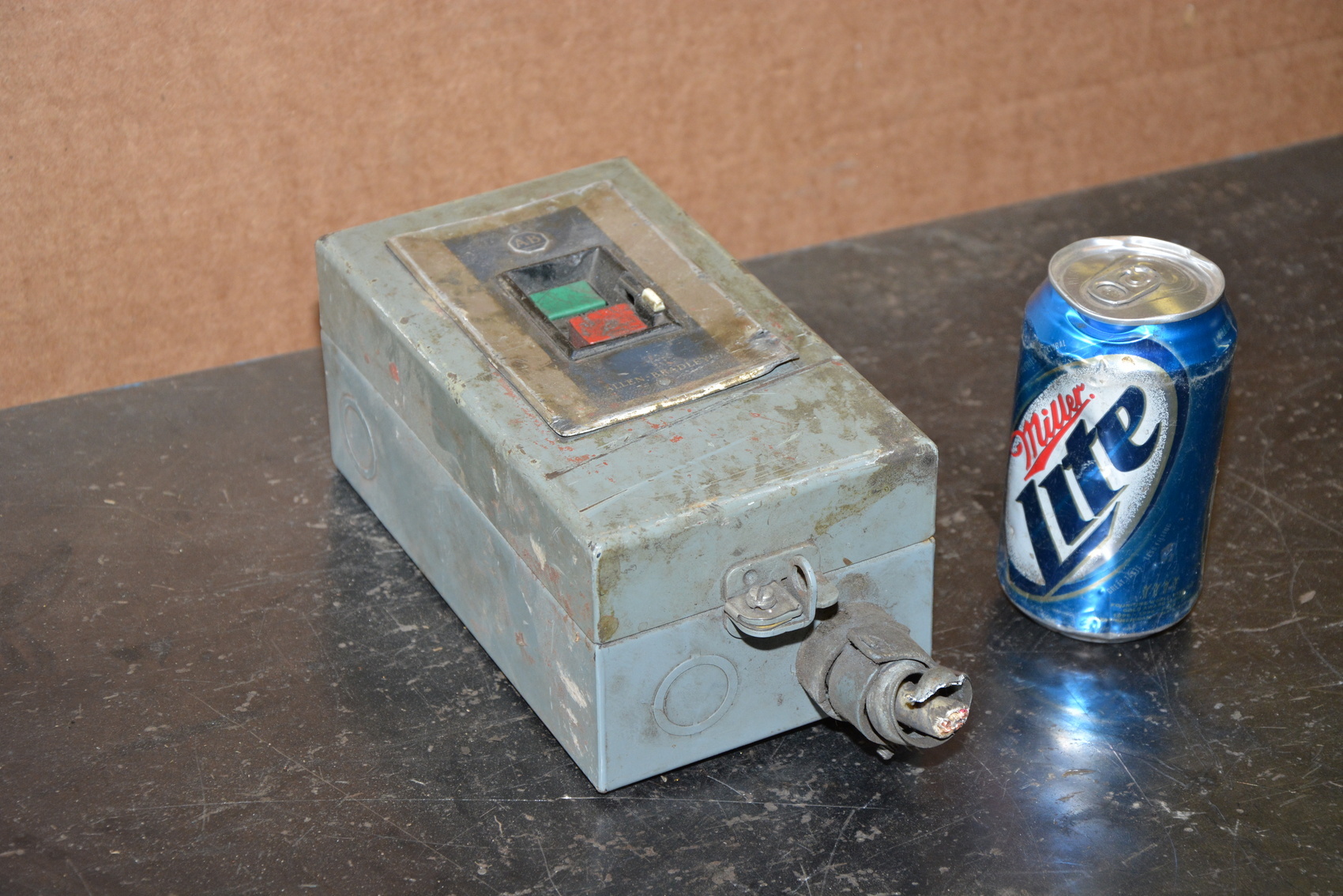 Allen-Bradley Size 1 manual motor starter