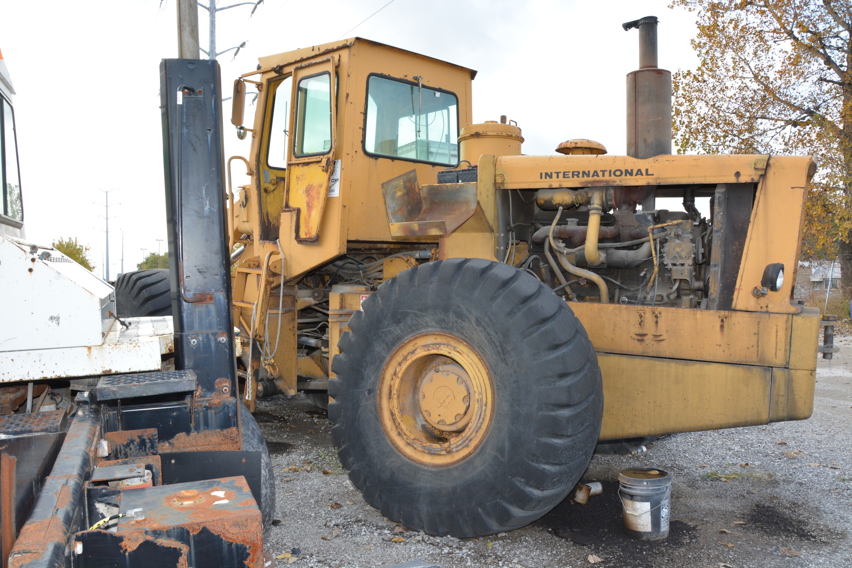 Hough H100C wheel pay loader