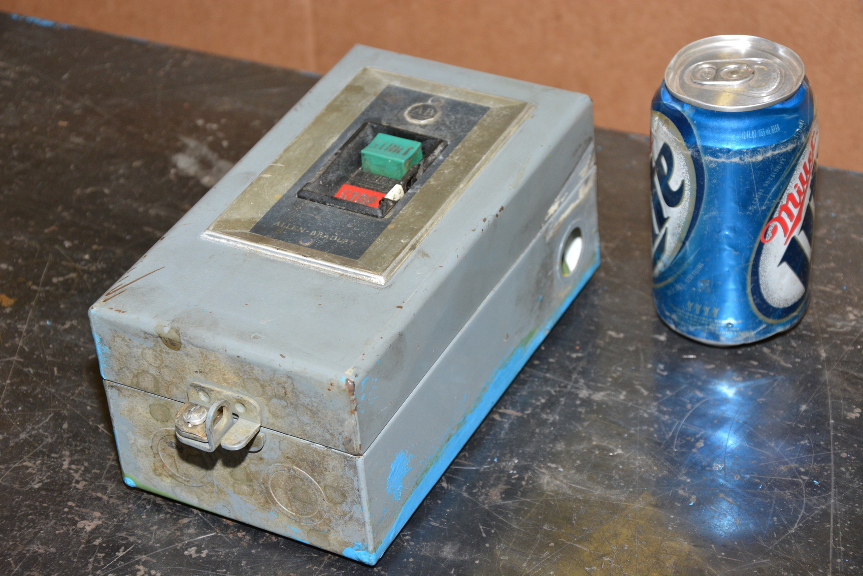 Allen Bradley Manual motor Starter;Size 0;Nema Type 1;3 PH;cat 609-AAW