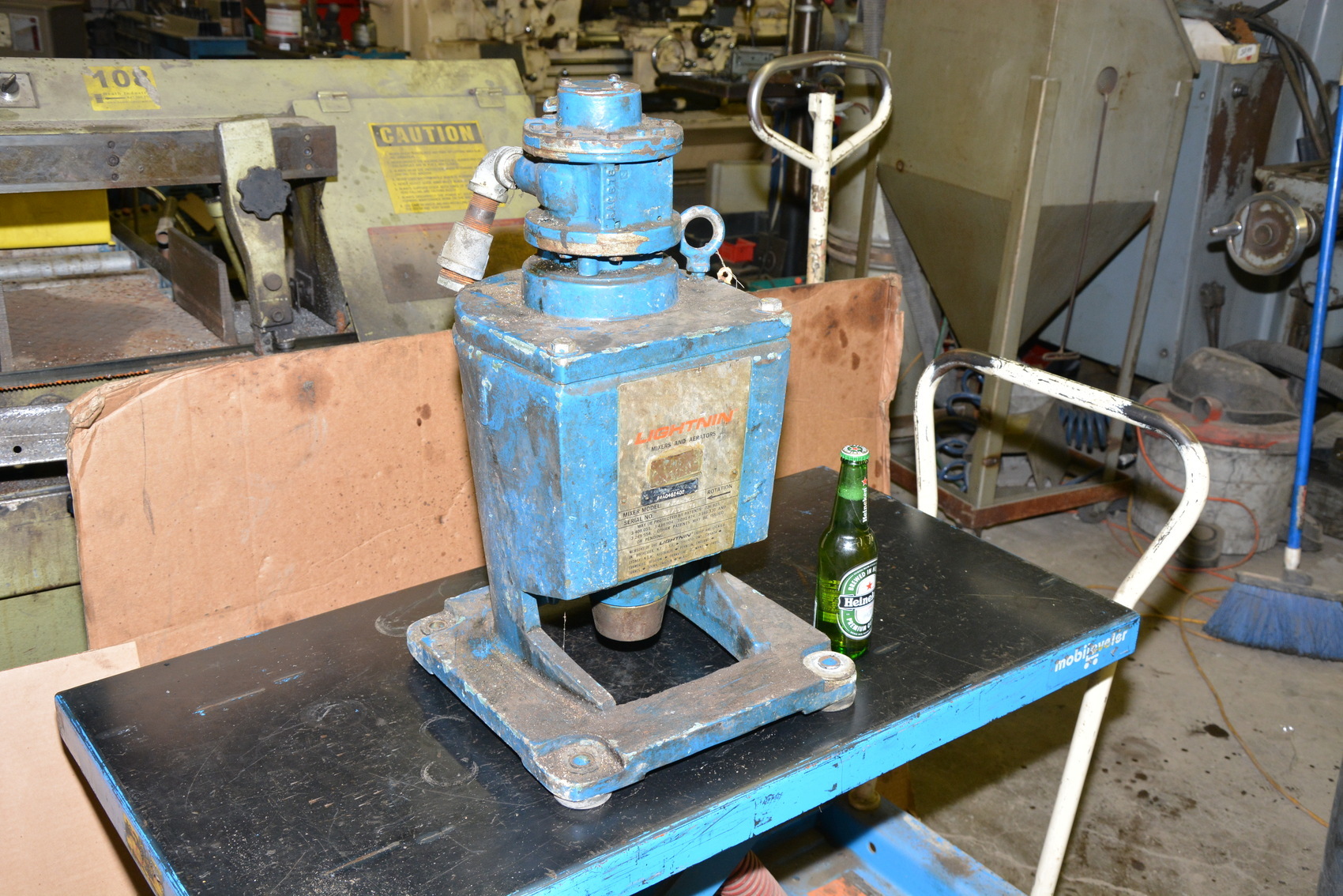 FOR PARTS, Lightnin XJQA-300 Mixer