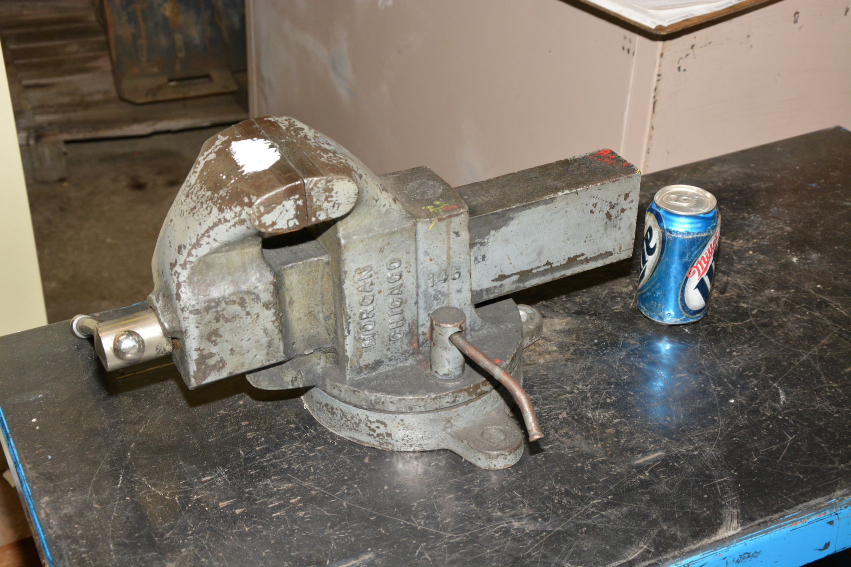 Morgan Chicago 145 Machinist Bench Vise;4.5"w x 7"max