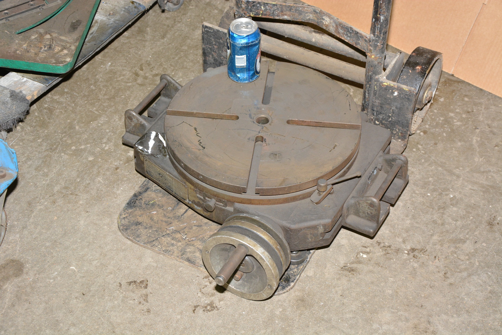 Bridgeport rotary T-SLOT Table;15"dia