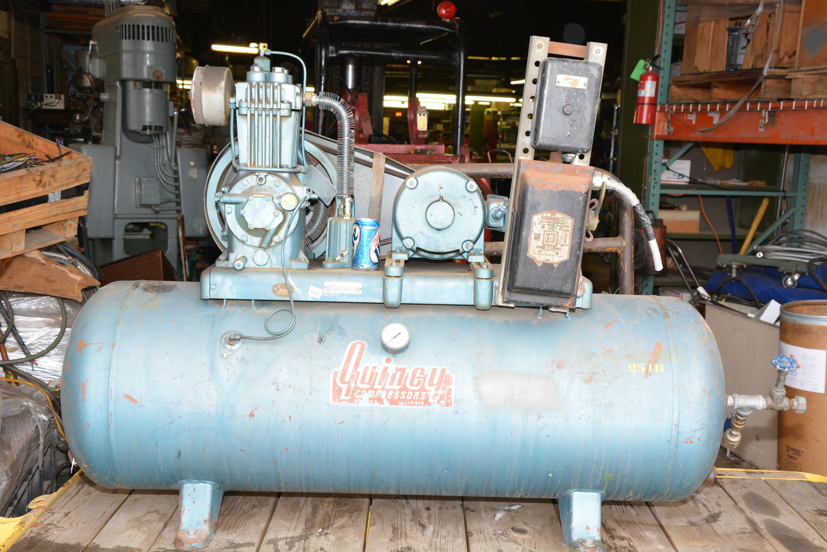 Quincy 310-22 Air compressor;250 PSI tank;1-1/2 HP;3 PH