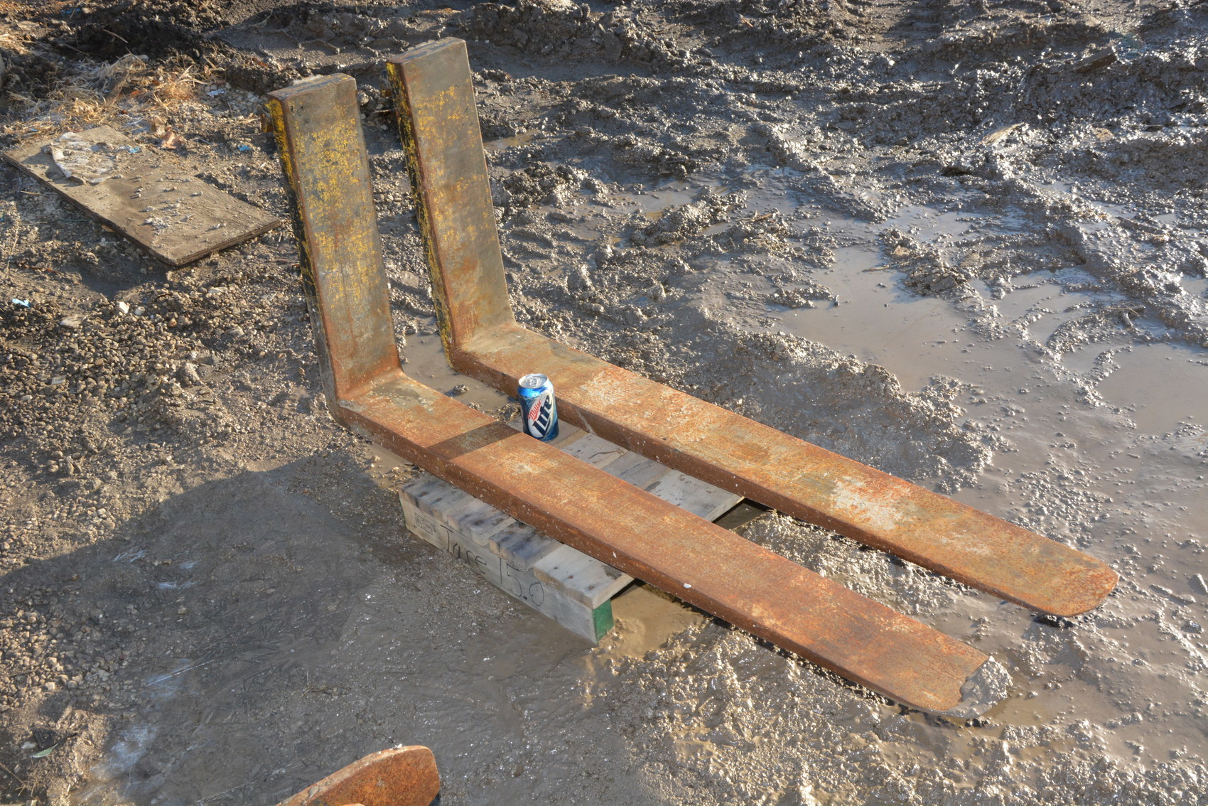 Class 3 iii Forklift Forks,53"long,20"carriage.