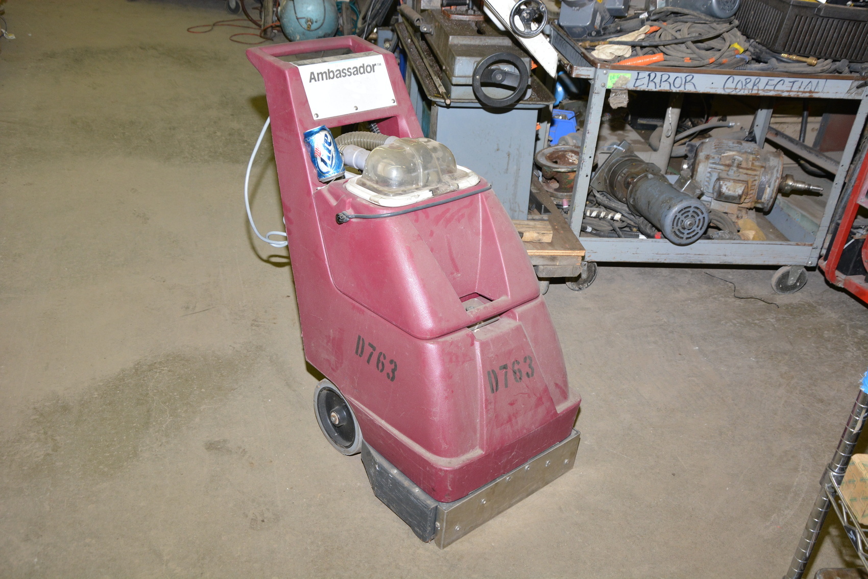 Minuteman Ambassador C46100-00 ELECTRIC FLOOR SCRUBBER