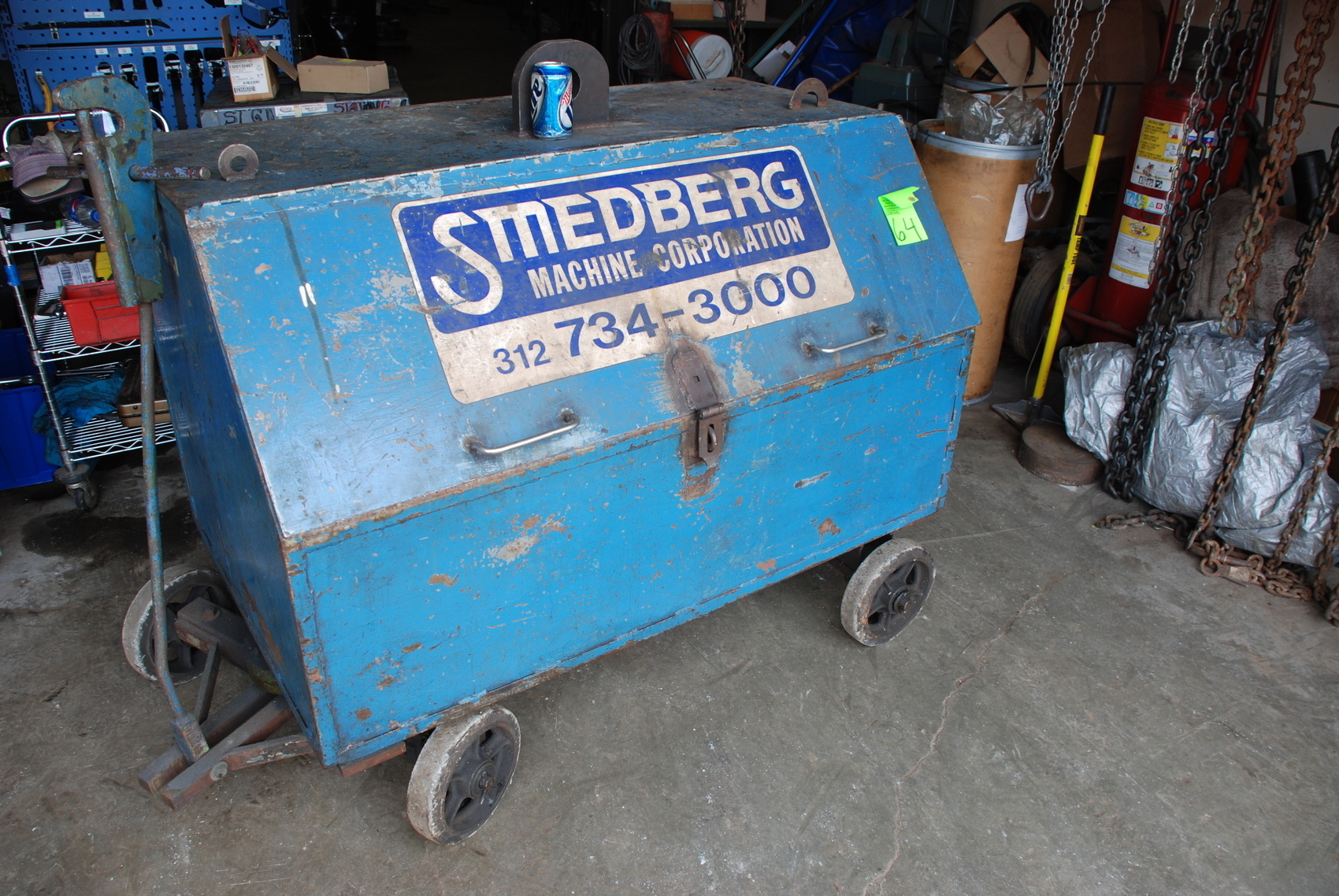 Big Heavy Duty Tool Box with wheels and sliding out shelves