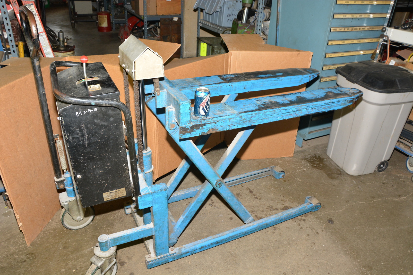 Bishamon Pallet Lifter Jack Skidlift Positioner Loader;LV100E;42"Forks