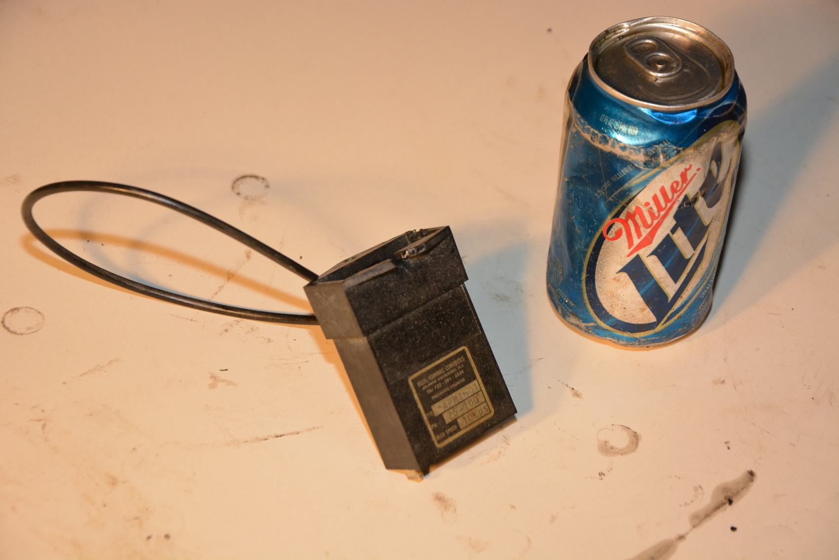 Ellis/Kuhnke Controls APM1601 25-100PSI 10cps Pneumatic Counter Unit