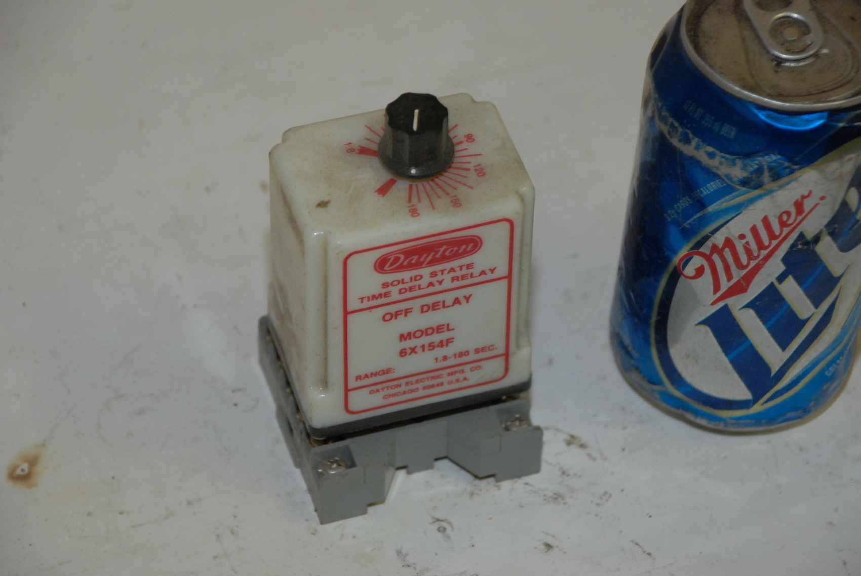 Dayton Solid State Time Delay relay OFF DELAY;6X154F;1.8-180SEC.w/base