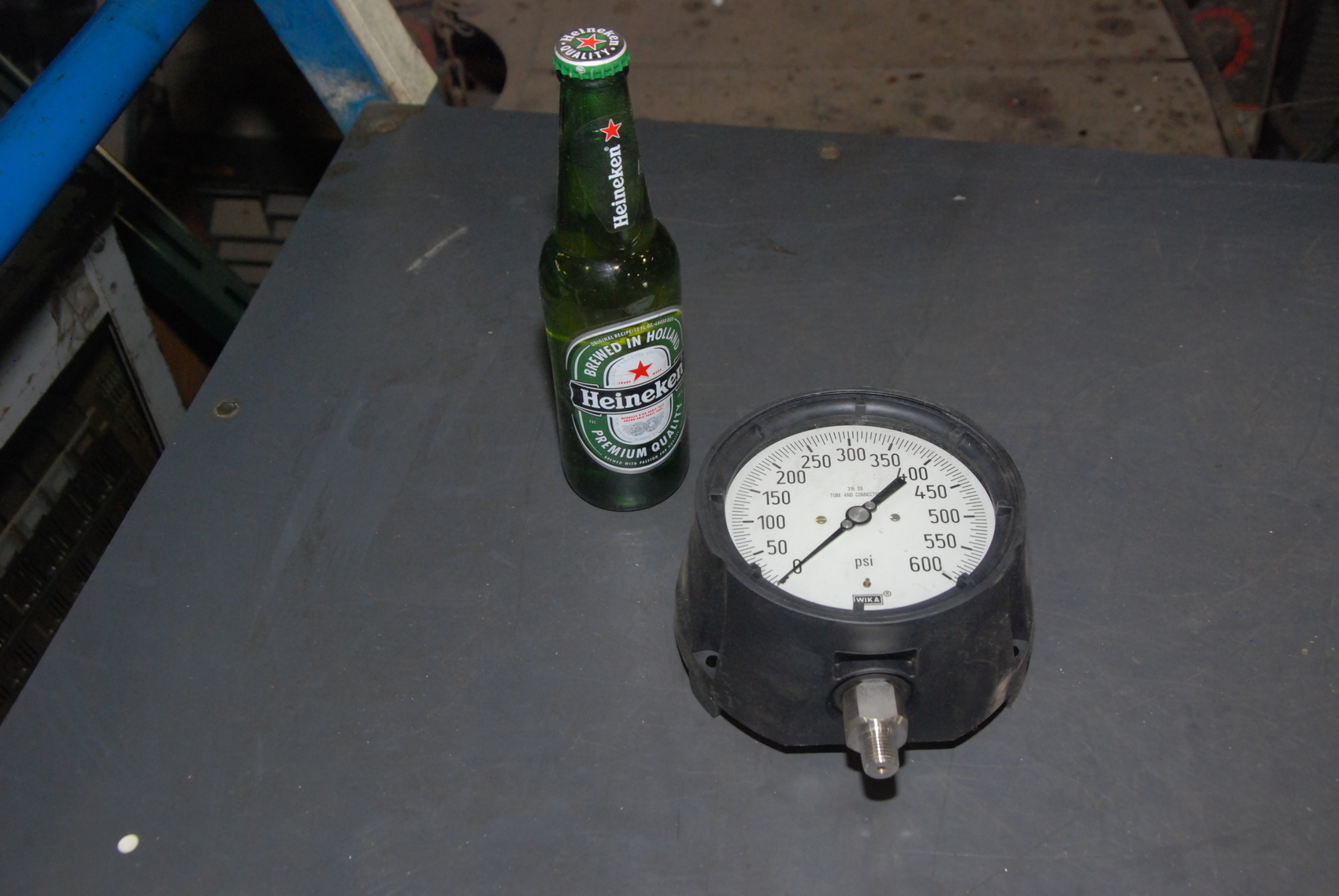 Precision 600 PSI Wika Pressure Gauge 316 ss 6"diameter of the back