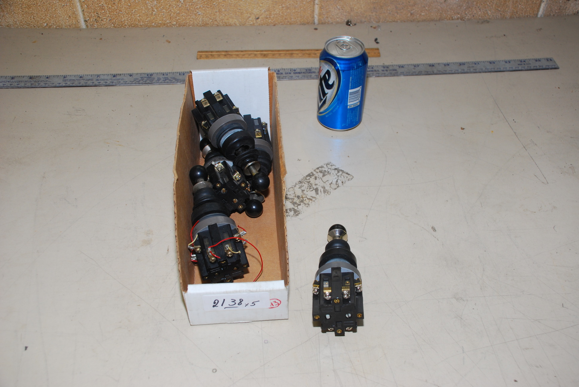 IZUMI JOYSTICK XY control handle 600V four way switch CNC mill