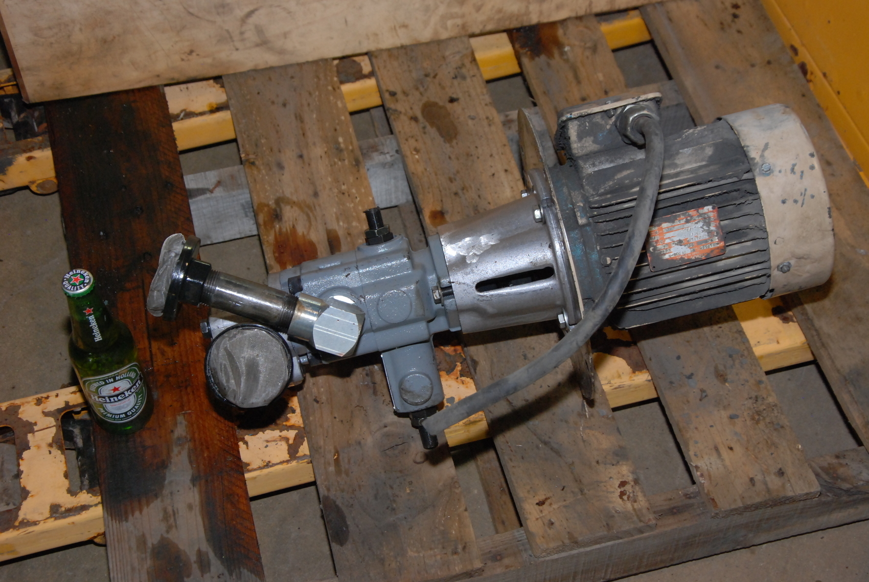 Continental Hydraulics Pump;PVR6-4B20-RB-0-621-F;2000PSI