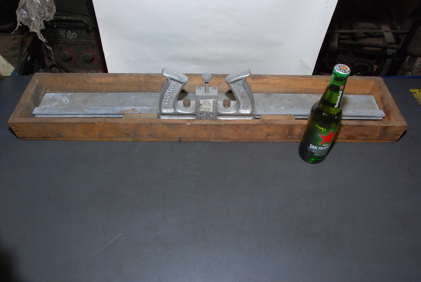 NEW Flexible Steel Lacing Alligator Wide Belt Cutter;24";cat.300