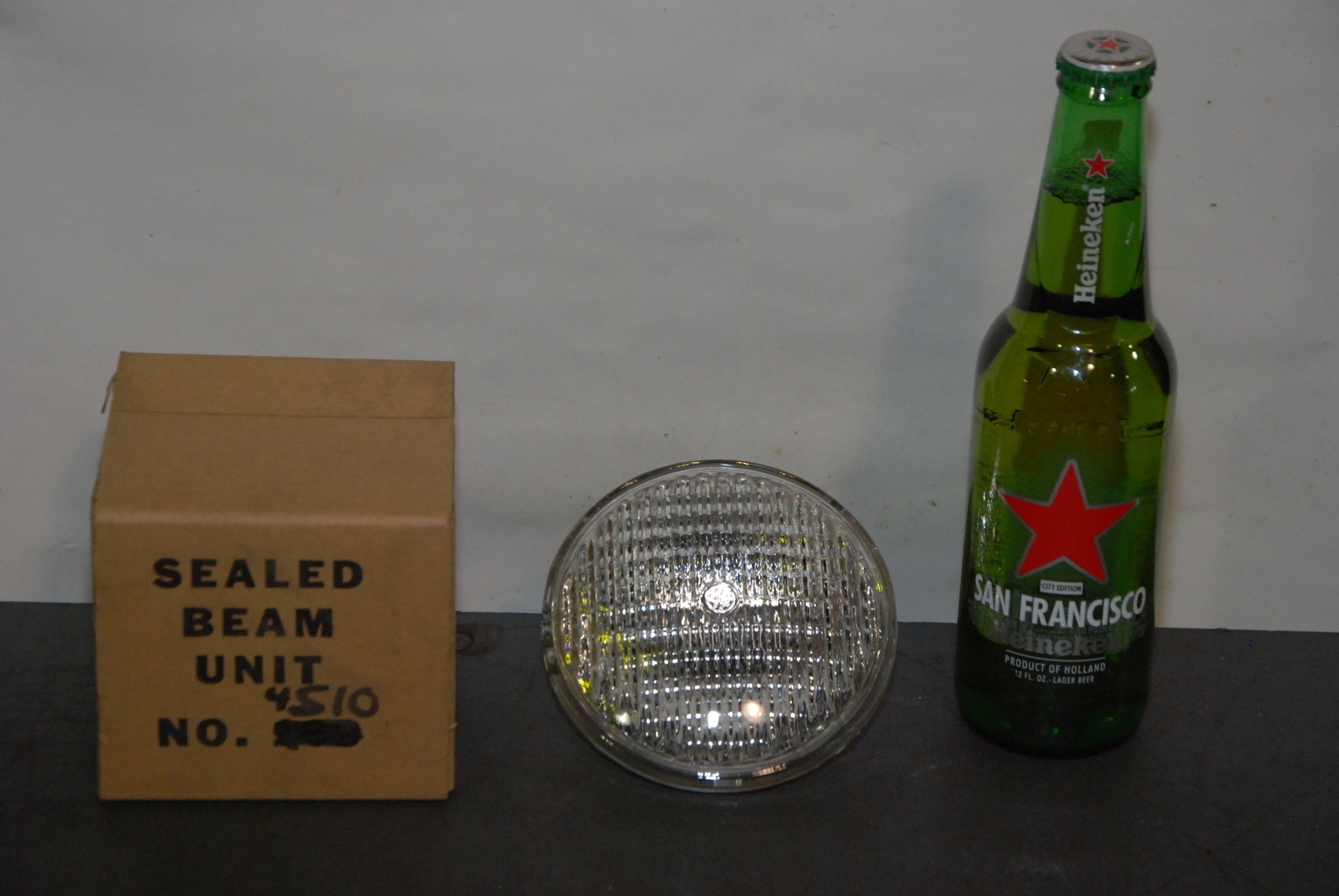 NEW General Electric Sealed Beam Unit Light GE4510;6volt