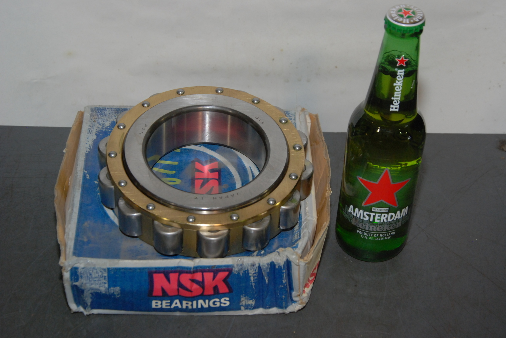 NEW NSK BEARING N319M INNER RING WITH ROLLER ASSEMBLEY
