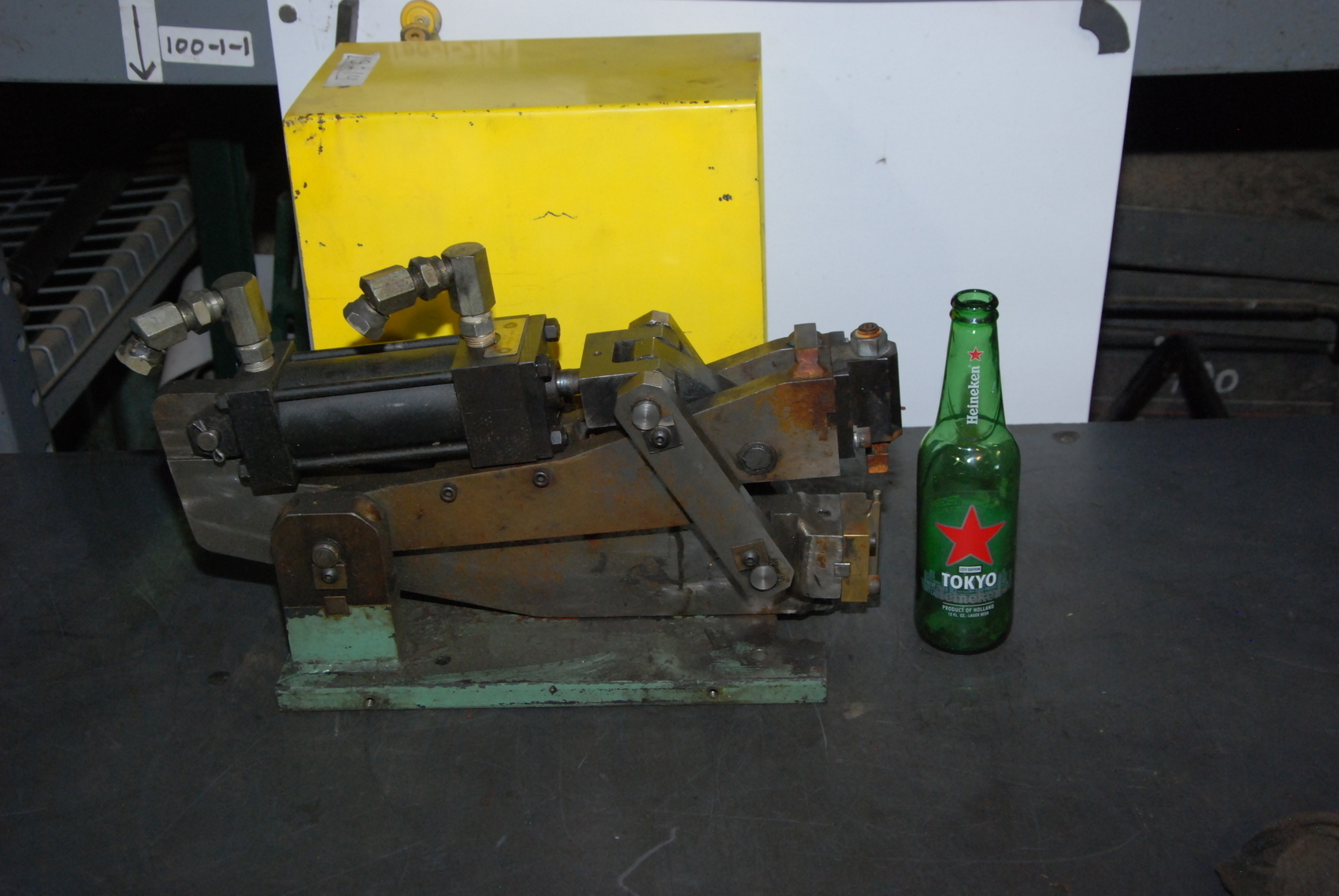 Hydraulic Bench Top punch press