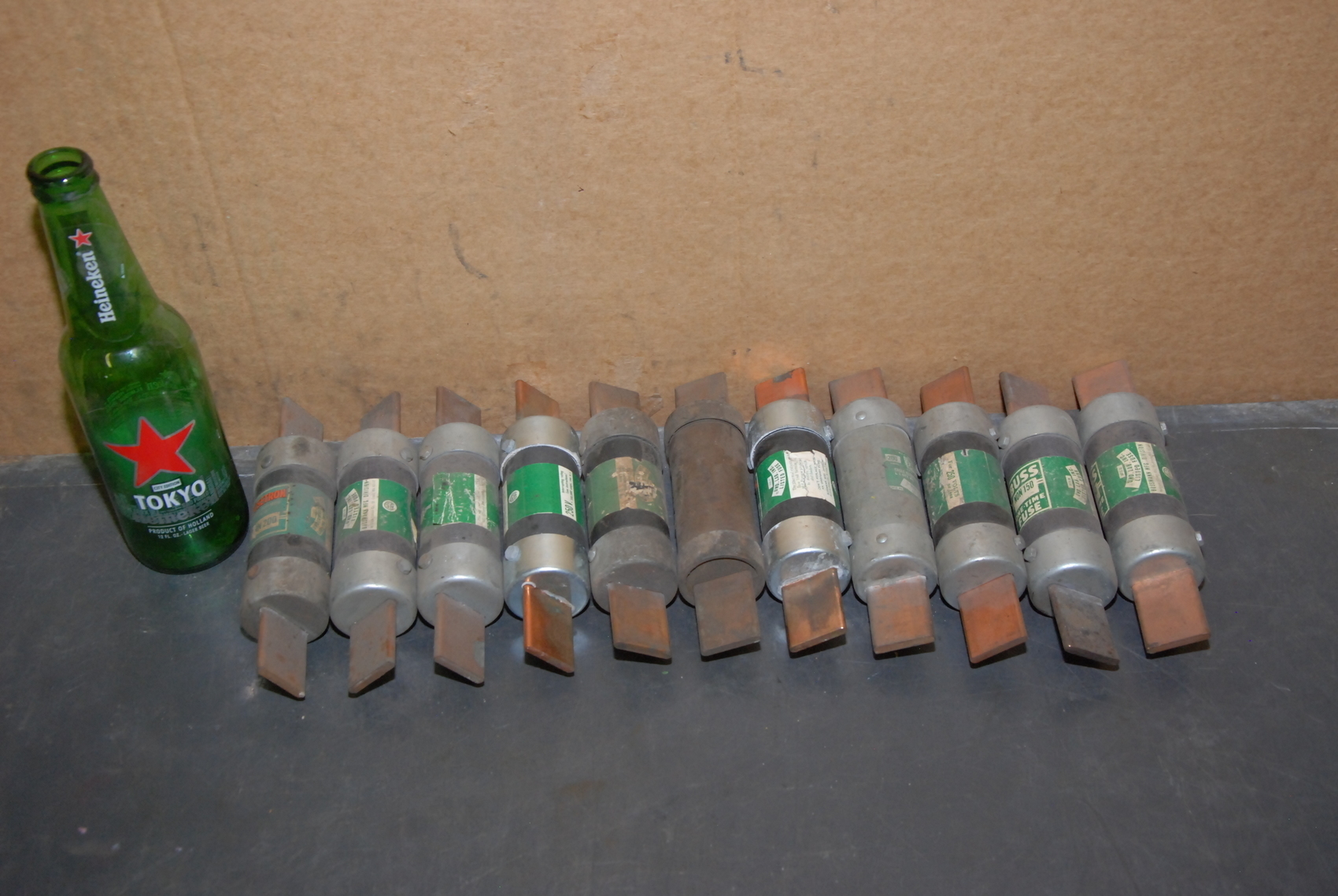Lot of 11 Buss Fusetron FRN 200 Fuses