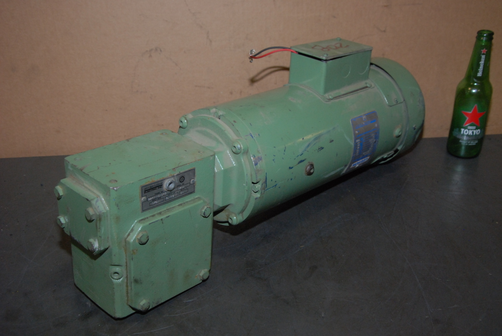Leeson C145D17FK2B Permanent Magnetic Motor;with Sterling GEARBOX