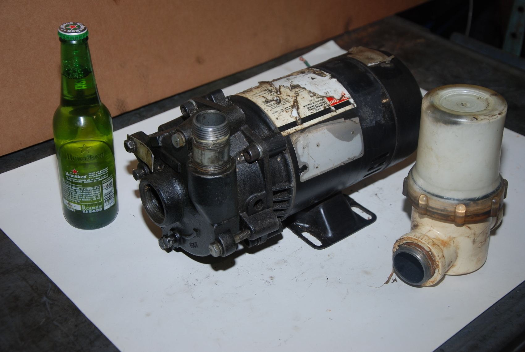 Dayton 9HK95 Single Phase Coolant Electric Pump with filter