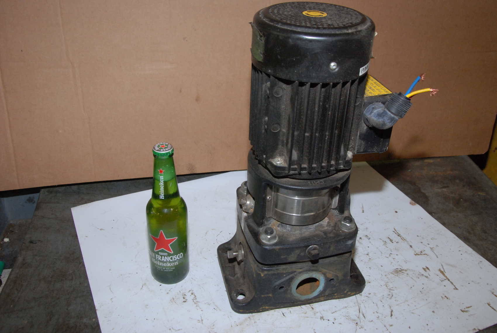 Grundfos CR2-20 A-A-AUUV Vertical Pressure Pump;D40760002P29919;0.37kW