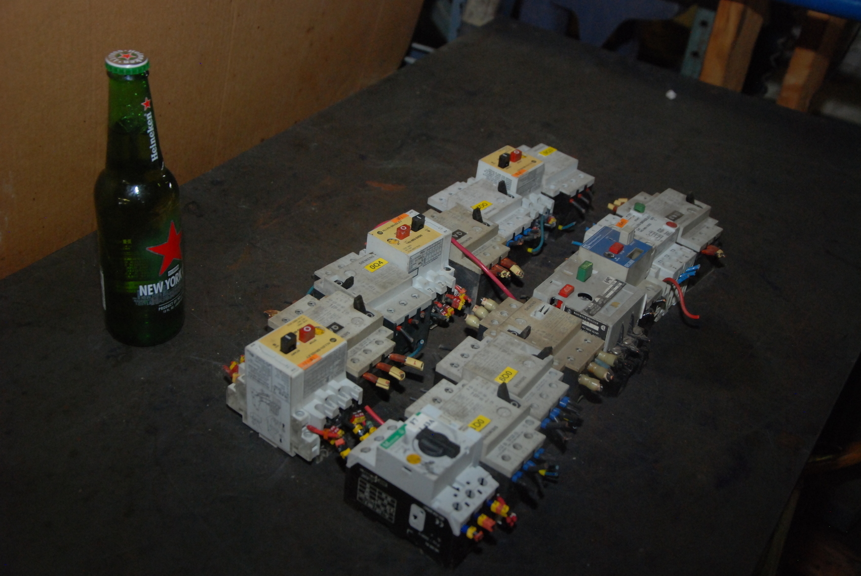 Lot of 16 Manual motor Starter;Allen Bradley,Siemens,Moeller