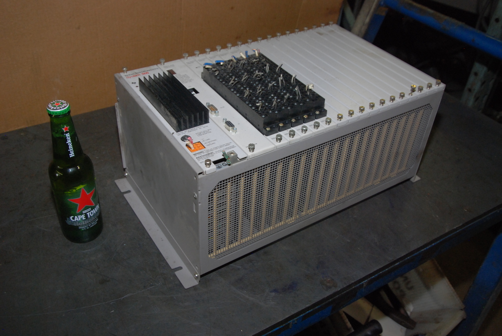 Texas instruments System 505 PLC with 5 x 8ch analog output Modules