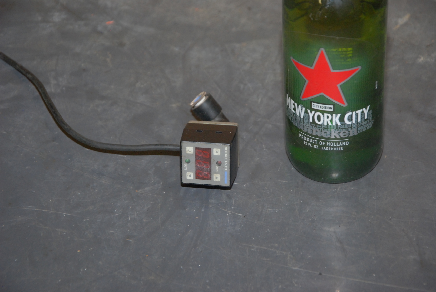 Keyence AP21A Pressure Switch