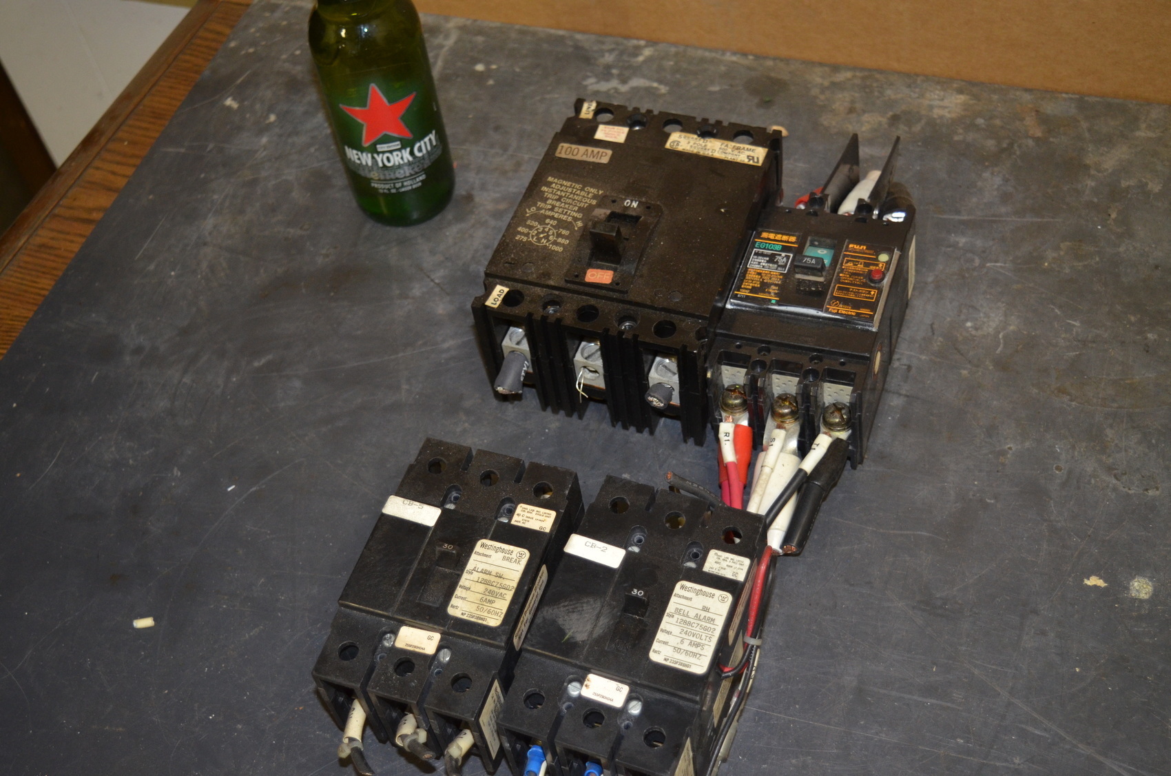 Lot of 4 Circuit Breakers;Square D;Westinghouse;Mitsubishi