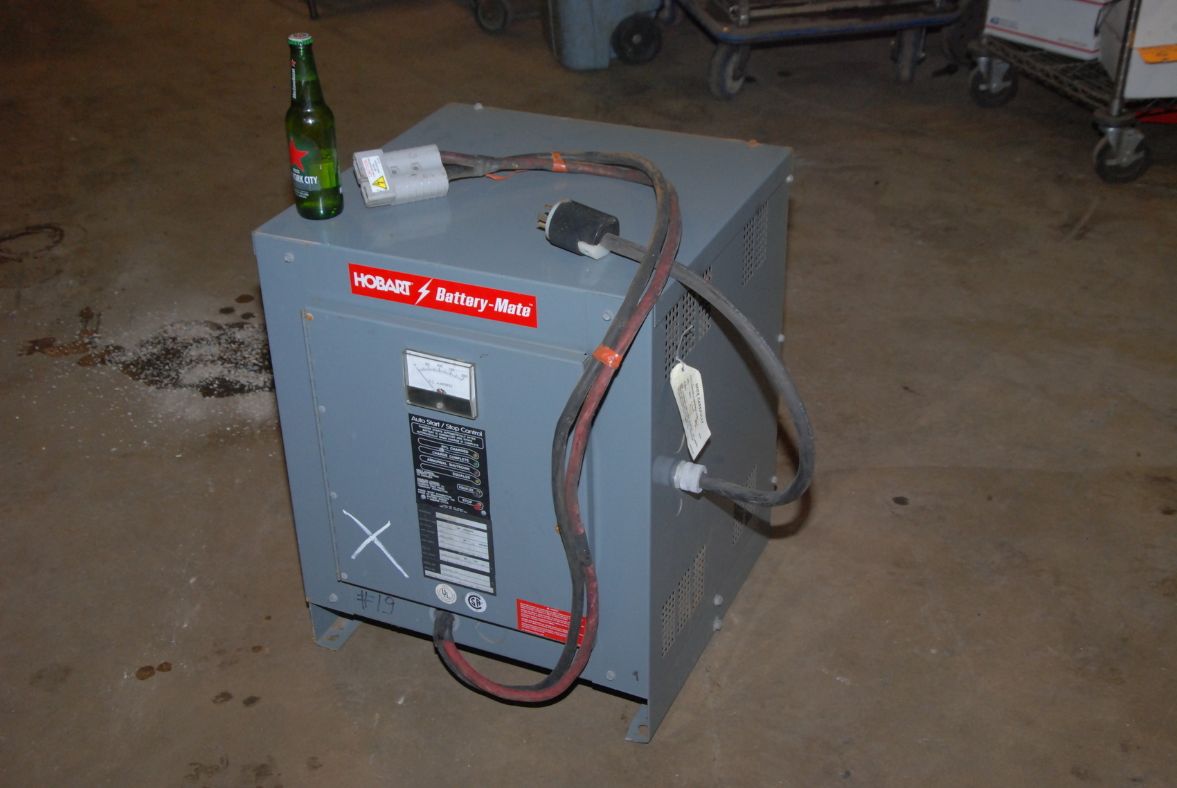Hobart BatteryMate 1050H318 Forklift battery charger,36V;18 cells