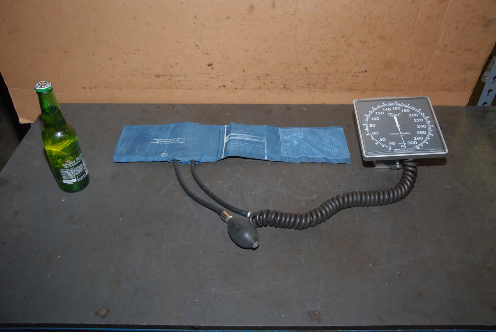Tycos Adult Blood Pressure Cuff Sphygmomanometer,25 to 35cm cuff