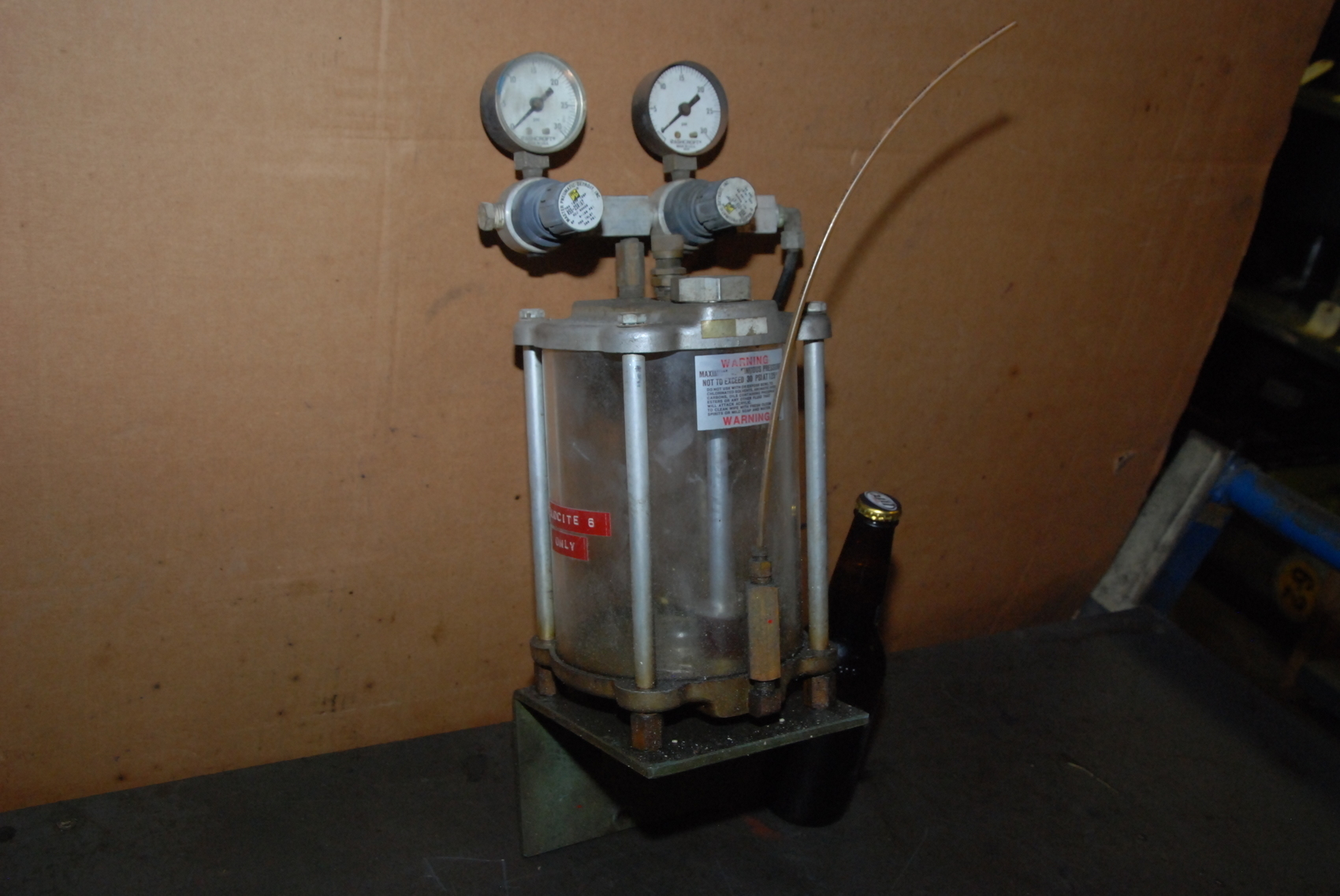 Pneumatic Oiler lubricator Tank;w/2 Master Pneumatic Valves