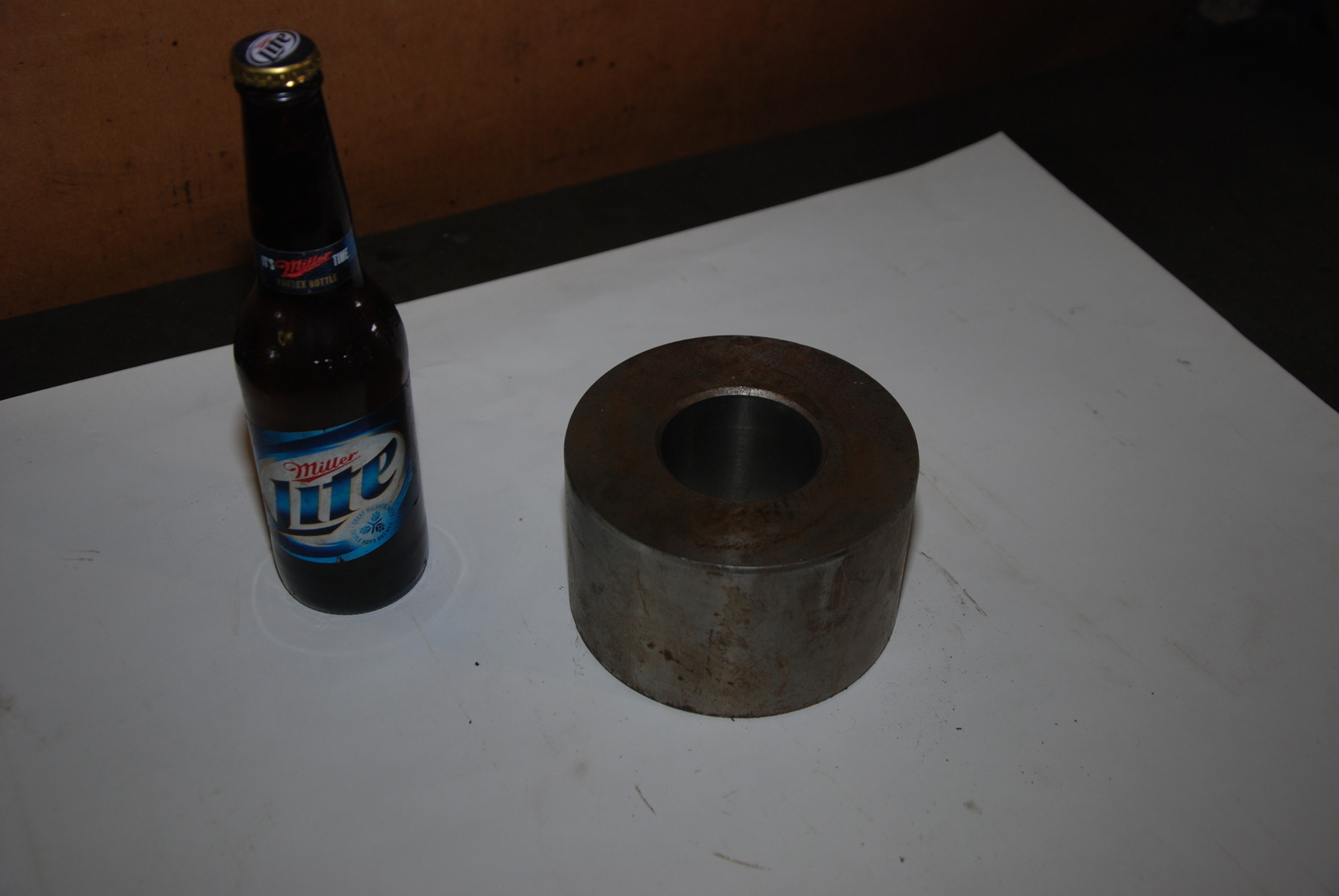ONE Steel Round Bar Blacksmith 15lbs;5 1/4x3 1/4 In Hole 2 3/8x3 1/4