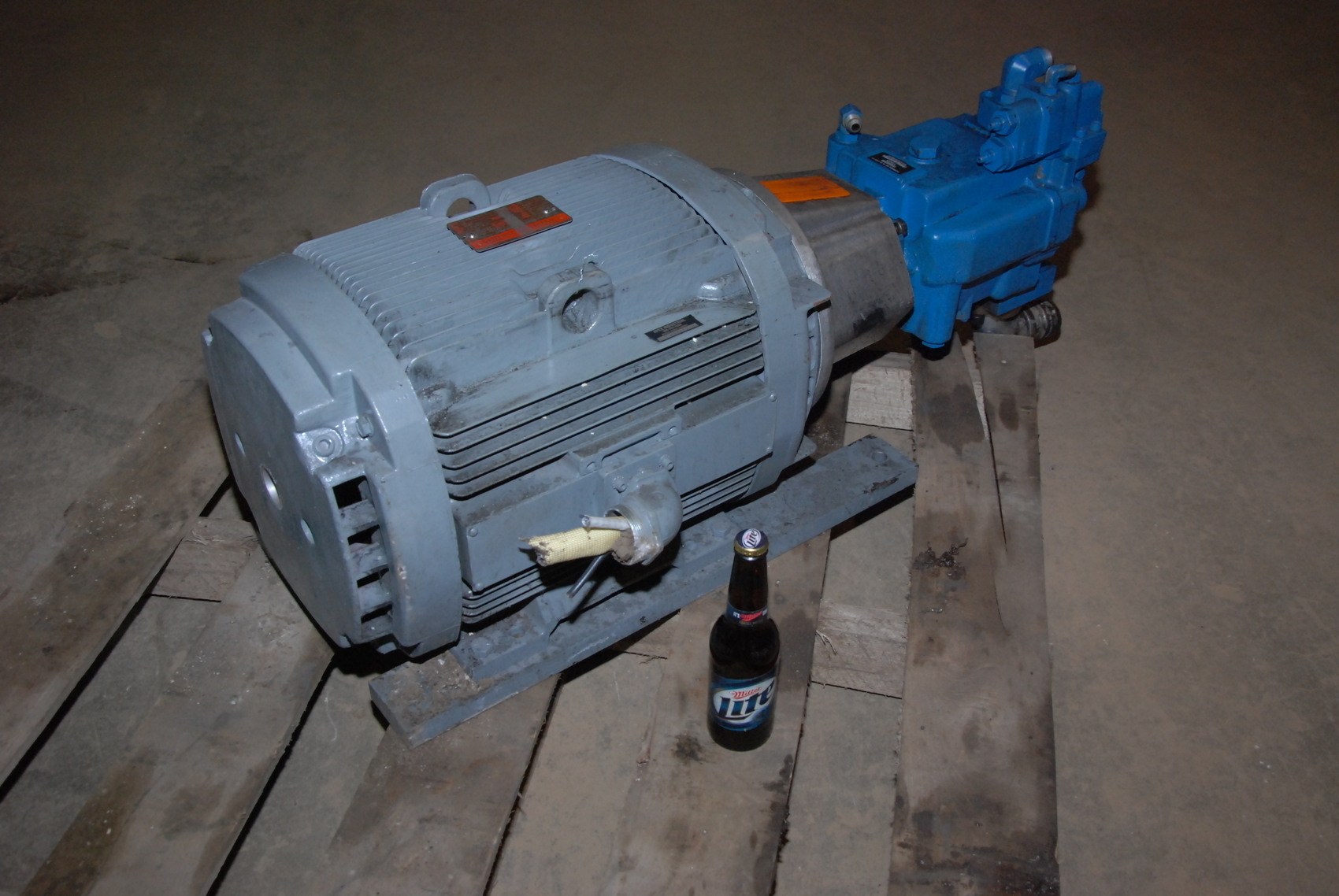 General Electric 5K286JL3131P Motor/Vicker PVH98QIC RF 1S Pump