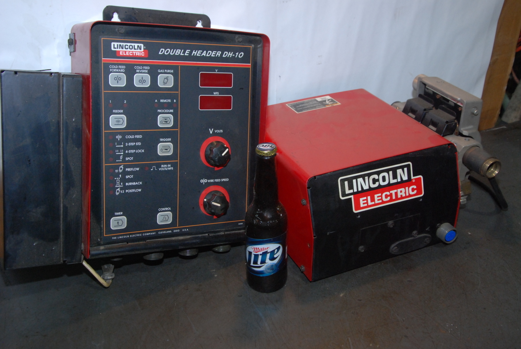 Set Lincoln Electric Double Header DH-10 controller and MIG wire feed