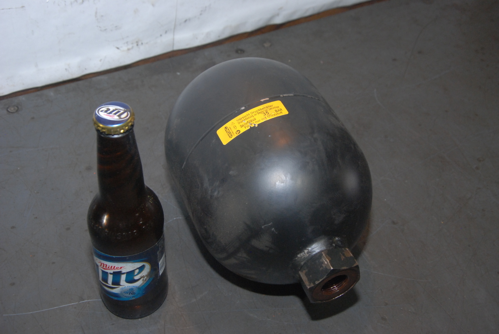 NEW Hydac 2.8L 210 bar hydraulic accumulator for Trumpf punch press