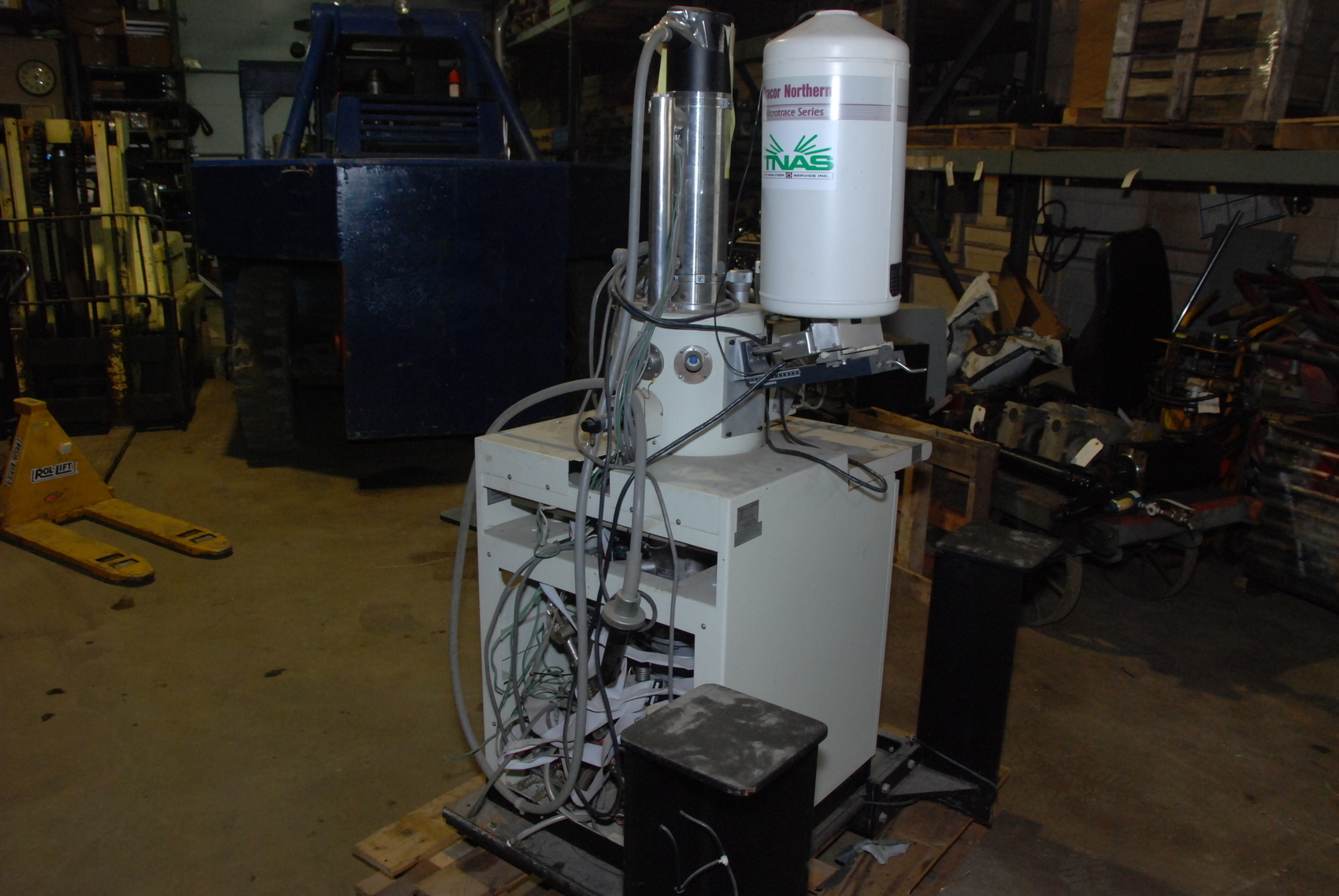 FOR PARTS HITACHI 3570 SCANNING ELECTRON MICROSCOPE PARTS