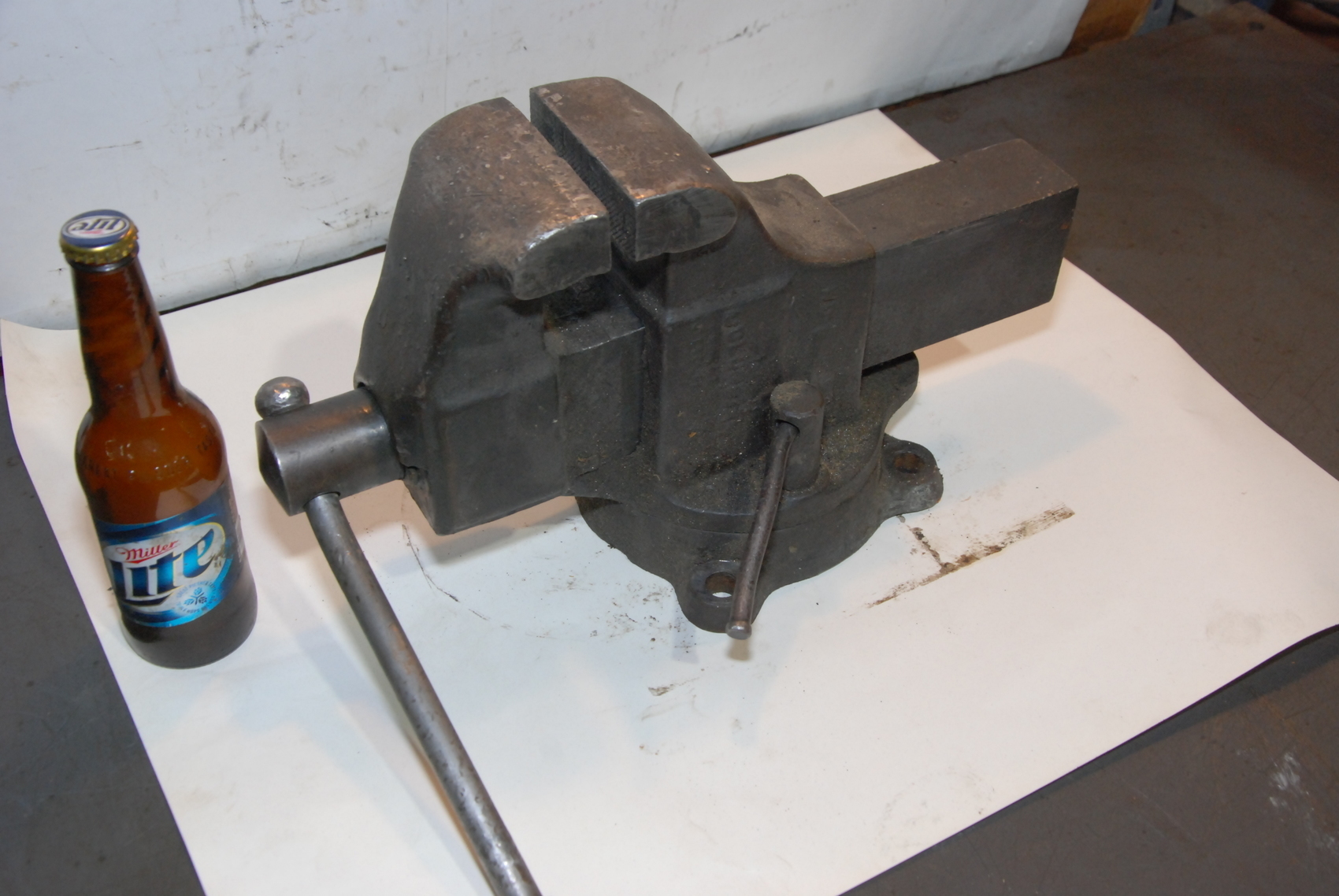 COLUMBIAN 4 INCH BENCH VISE